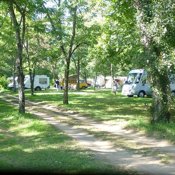 Emplacements de camping en Ardèche - Rosières