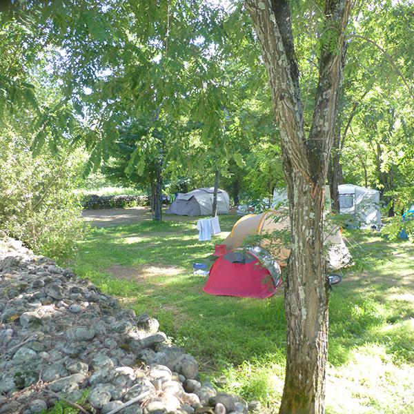 Emplacements de camping en Ardèche - Rosières